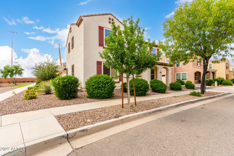 2258 S Buckaroo Trl, Gilbert, AZ 85295