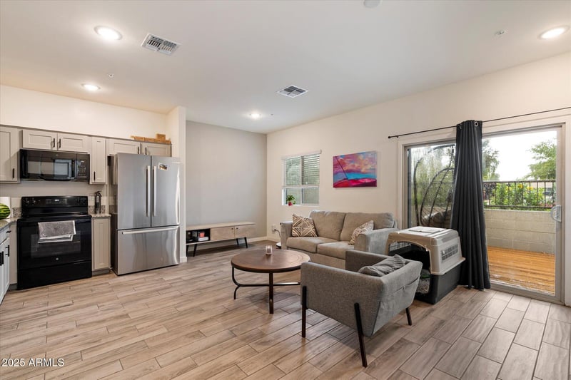 2259 Harmont Dr, Phoenix, AZ 85021
