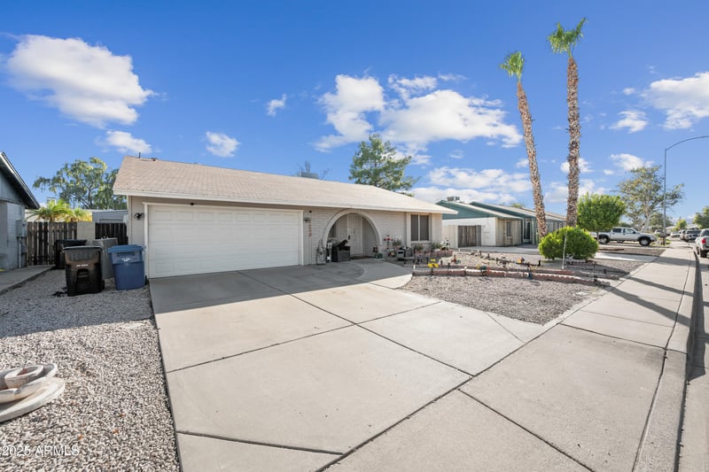 2259 Harmony Ave, Mesa, AZ 85204