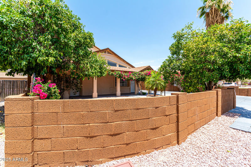 226 Carol Ave, Phoenix, AZ 85020
