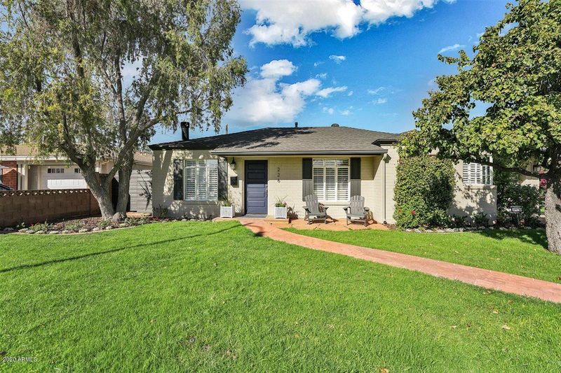 226 E Medlock Dr, Phoenix, AZ 85012