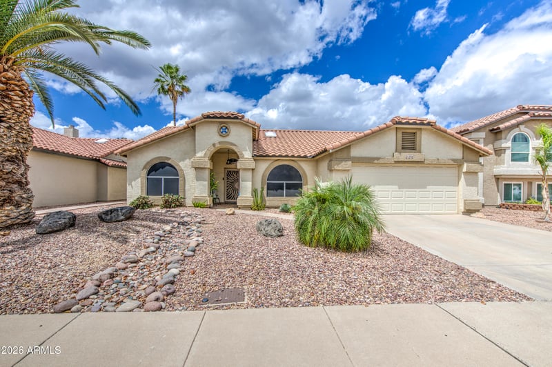 226 Nielson St, Gilbert, AZ 85234