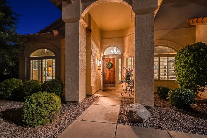 226 N Riata St, Gilbert, AZ 85234