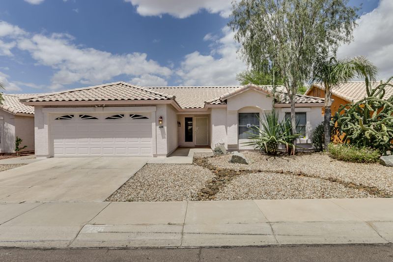 226 W Marco Polo Rd, Phoenix, AZ 85027