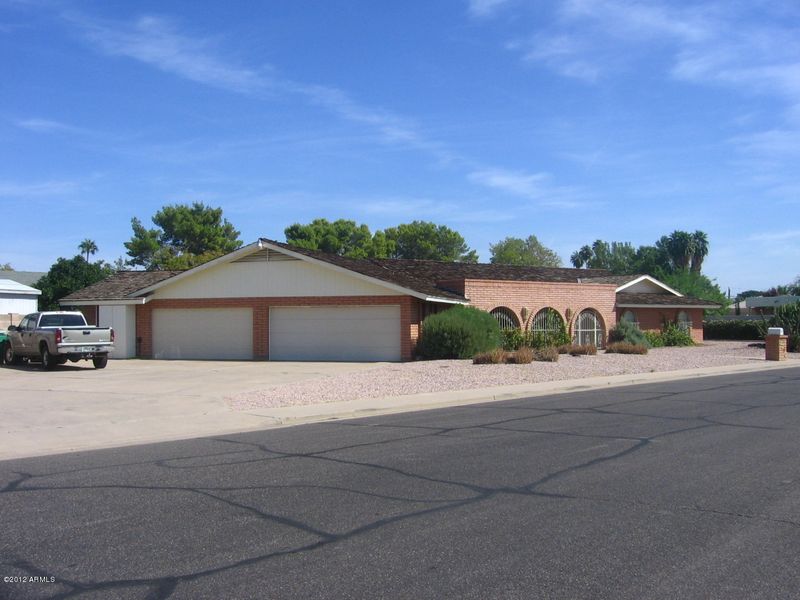 2260 E Grandview St, Mesa, AZ 85213
