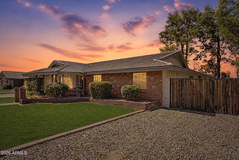 2260 E Jasmine St, Mesa, AZ 85213