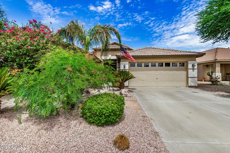 2260 Mineral Butte Dr, San Tan Valley, AZ 85144