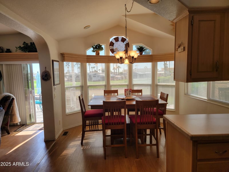 2260 Seminole Dr, Apache Junction, AZ 85119