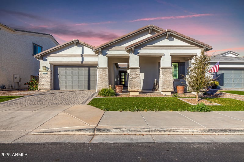 2260 Warbler Rd, Gilbert, AZ 85297