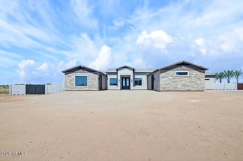 22606 Laura St, Wittmann, AZ 85361