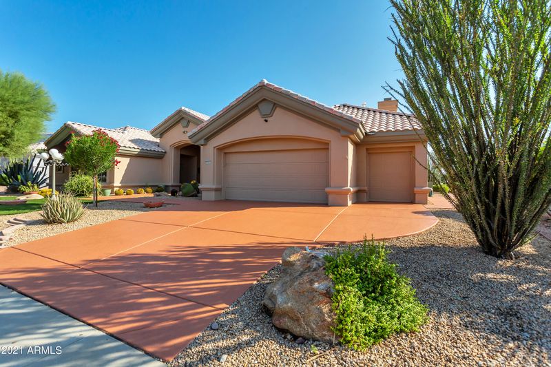 22607 N Robertson Dr, Sun City West, AZ 85375