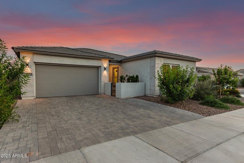 22609 Roundup Way, Queen Creek, AZ 85142