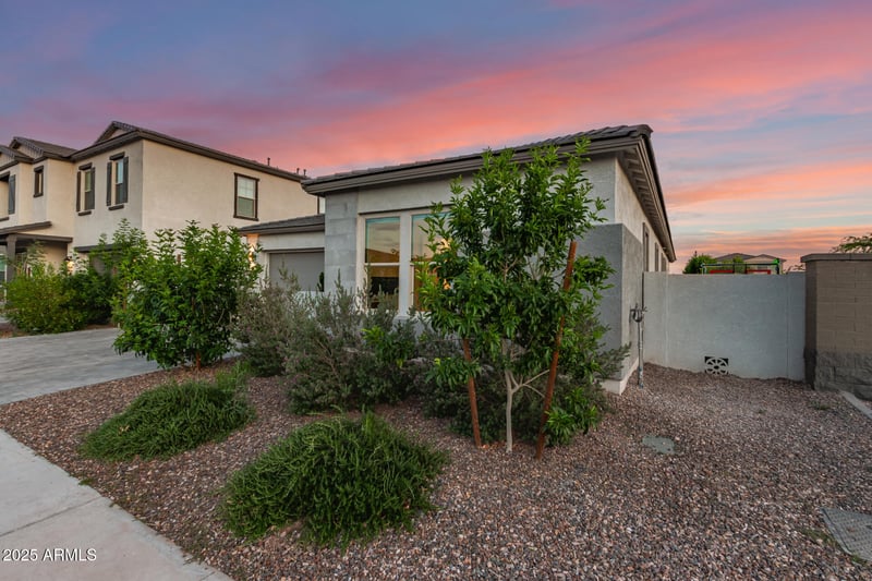 22609 Roundup Way, Queen Creek, AZ 85142