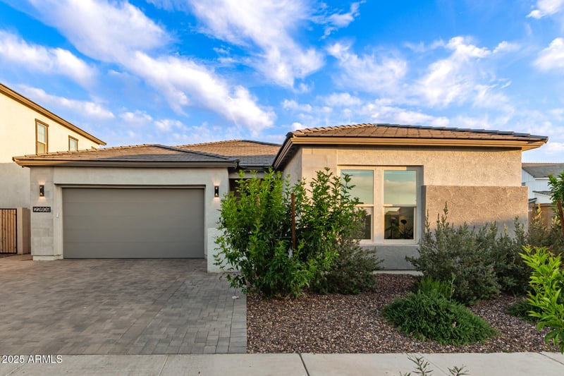 22609 Roundup Way, Queen Creek, AZ 85142