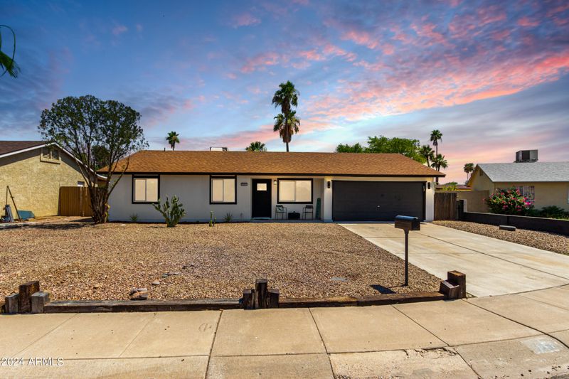 2261 E Kathleen Rd, Phoenix, AZ 85022