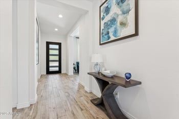 22613 32nd St, Phoenix, AZ 85050