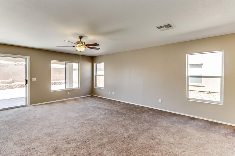 22624 W Desert Bloom St, Buckeye, AZ 85326