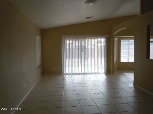 2263 E Ross Ave, Phoenix, AZ 85024
