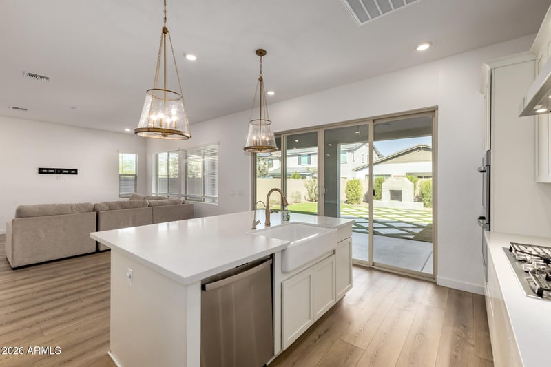22632 Saddle Way, Queen Creek, AZ 85142