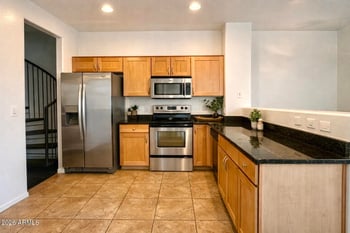 2264 E Huntington Dr, Phoenix, AZ 85040