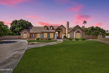2264 39th Cir, Mesa, AZ 85215