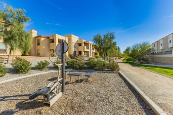2265 Echo Ln, Phoenix, AZ 85021