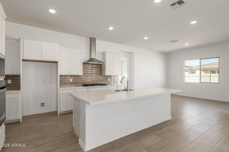 22658 Diana Way, Queen Creek, AZ 85142