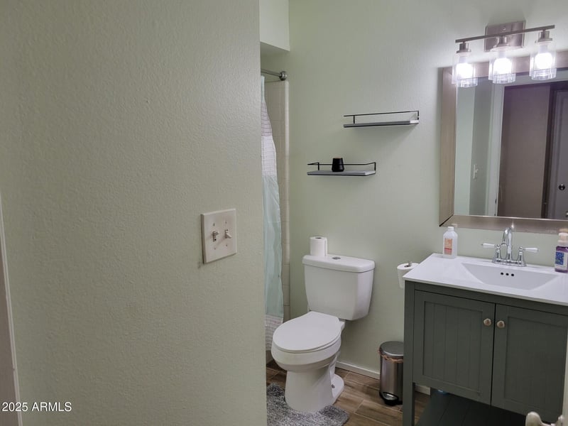 2266 Diamond Ave, Mesa, AZ 85204