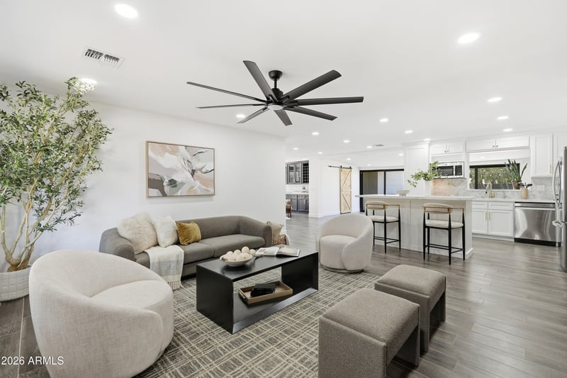 2266 E Willis Rd, Gilbert, AZ 85297