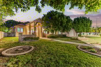 2266 Mallory Cir, Mesa, AZ 85213