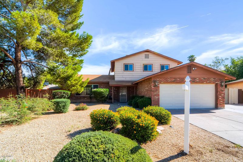 2266 S Noche De Paz Cir, Mesa, AZ 85202