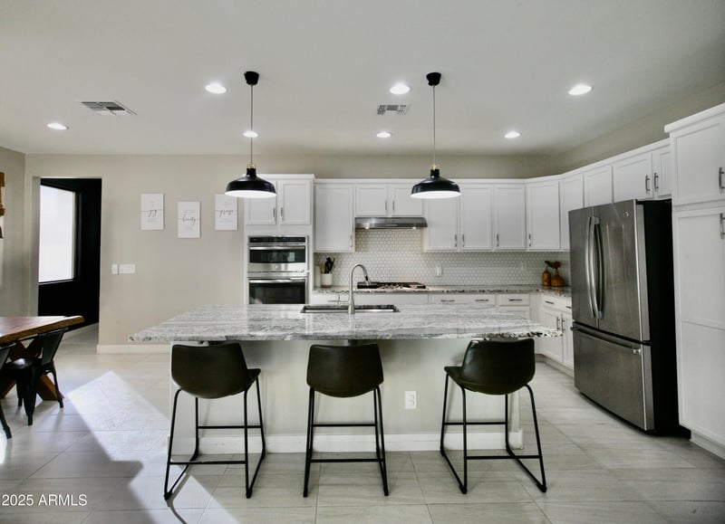 2269 Osborn Ln, Gilbert, AZ 85295