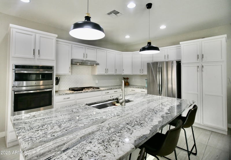 2269 Osborn Ln, Gilbert, AZ 85295