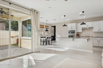 2269 S Osborn Ln, Gilbert, AZ 85295