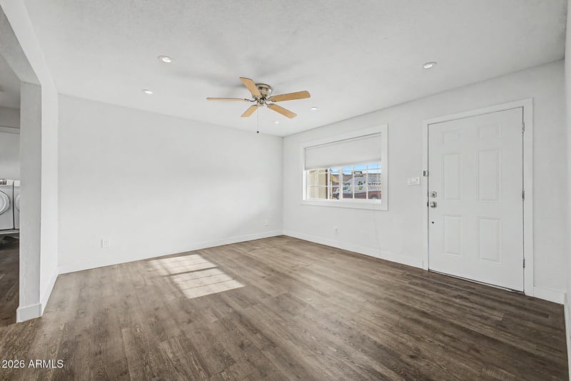 227 Winthrop Cir, Mesa, AZ 85213