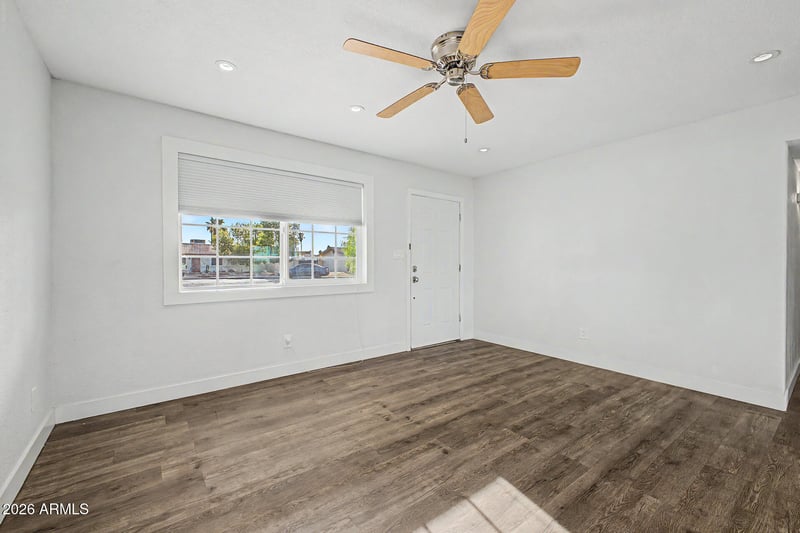 227 Winthrop Cir, Mesa, AZ 85213