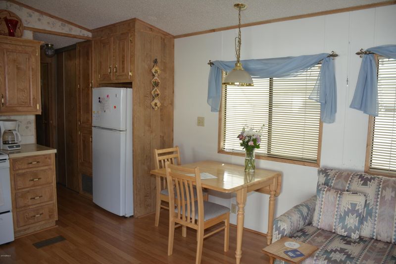 227 Shawnee Dr, Apache Junction, AZ 85119