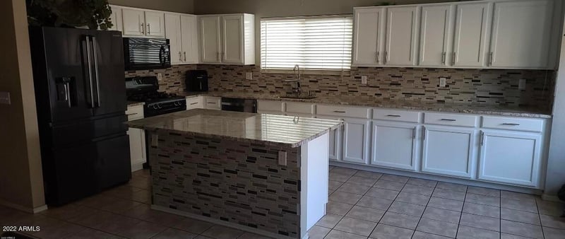 2270 E Palm Beach Dr, Chandler, AZ 85249