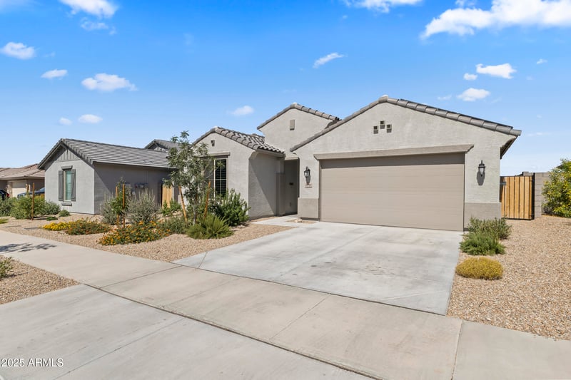 22703 184th Ln, Surprise, AZ 85387