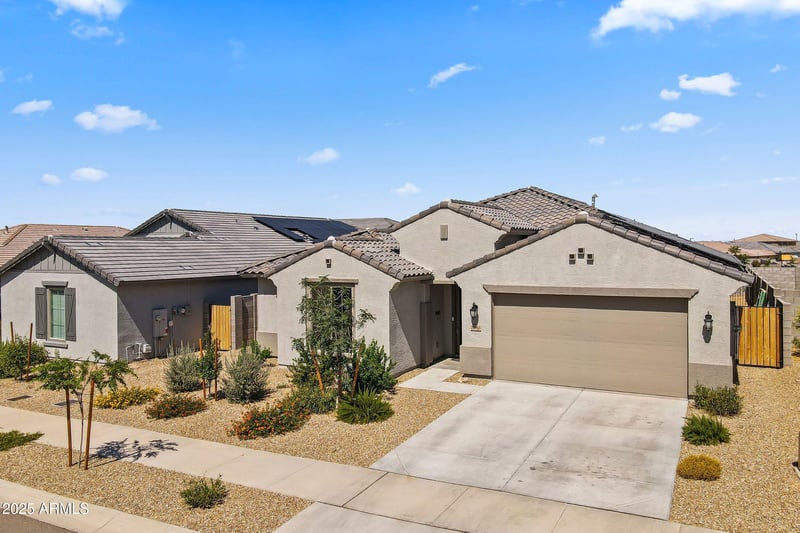 22703 184th Ln, Surprise, AZ 85387