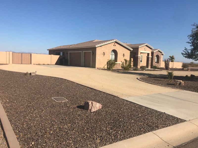 22708 W Mark Ln, Wittmann, AZ 85361