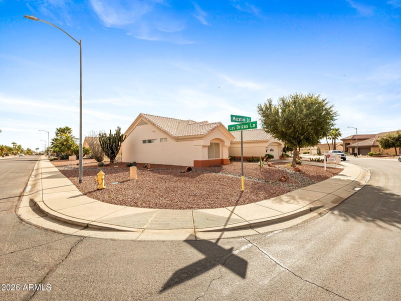 22715 Mazatlan Dr, Sun City West, AZ 85375