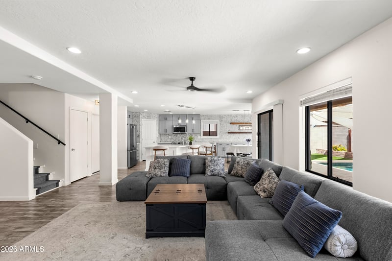 2272 E Cochise Ave, Apache Junction, AZ 85119