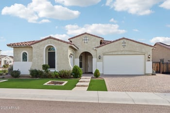 22721 34th St, Phoenix, AZ 85050