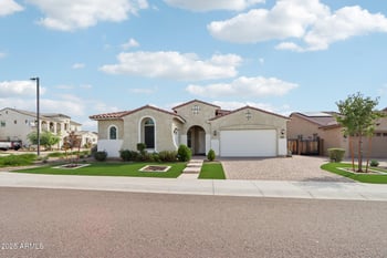 22721 34th St, Phoenix, AZ 85050