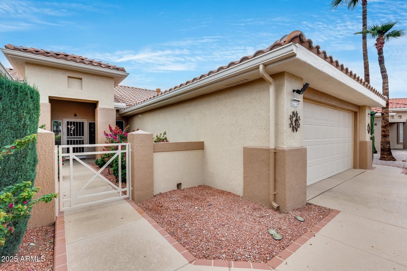 22724 La Paz Ln, Sun City West, AZ 85375