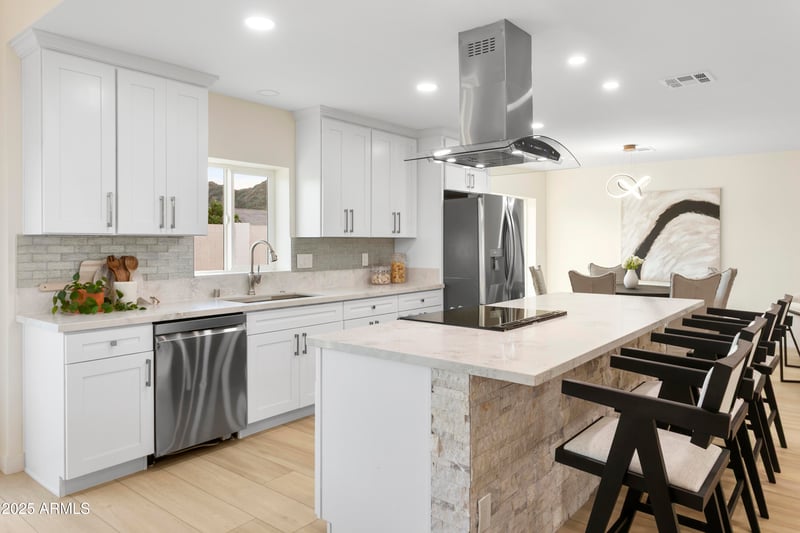 2273 Clinton St, Phoenix, AZ 85028