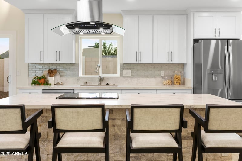 2273 Clinton St, Phoenix, AZ 85028