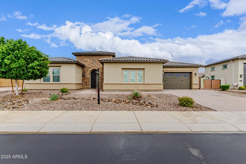 22741 92nd Ln, Peoria, AZ 85383
