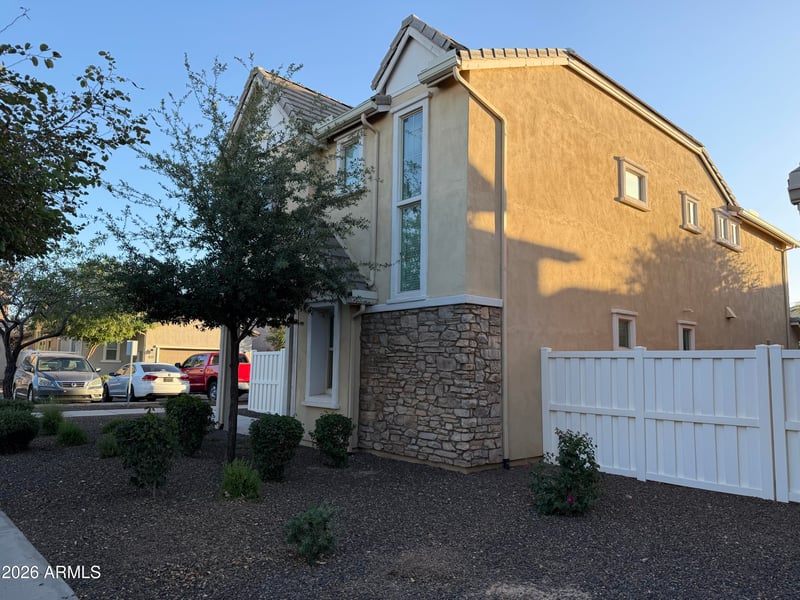 2275 S Agnes Ln, Gilbert, AZ 85295